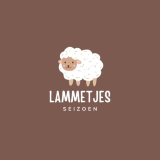 • Lammetjesseizoen •

Het lammetjesseizoen is weer begonnen!

In deze periode (vaak tussen maart en mei) worden er veel lammetjes geboren. Super schattig natuurlijk, maar voor zwangeren is het belangrijk om extra voorzichtig te zijn.

Schapen en geiten kunnen namelijk bacteriën bij zich dragen, zoals Listeria, Toxoplasma en Q-koorts. Deze ziekteverwekkers kunnen jou ziek maken en in sommige gevallen risico’s geven voor je baby. Een besmetting kan bijvoorbeeld leiden tot vroeggeboorte of andere complicaties.

Tips voor tijdens de zwangerschap:
• Vermijd contact met schapen, geiten en pasgeboren lammetjes
• Blijf uit de buurt van mest, stro, placenta en vruchtwater
• Ga liever niet naar een kinderboerderij of boerderij met lammetjes
• Was altijd goed je handen als je op een boerderij bent geweest
• Werkt je partner met vee? Laat werkkleding apart wassen

Twijfel je of heb je vragen? Neem gerust contact met ons op.
#zwanger #zwangerschap #verloskundige #lammetjesseizoen #veldhoven